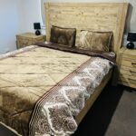 LUXURY Golden Quilt with Fitted Sheet Set